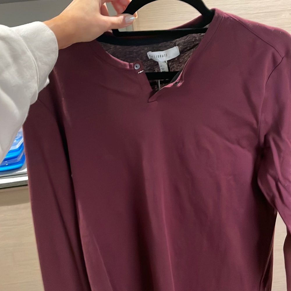 Mens calibrate top
